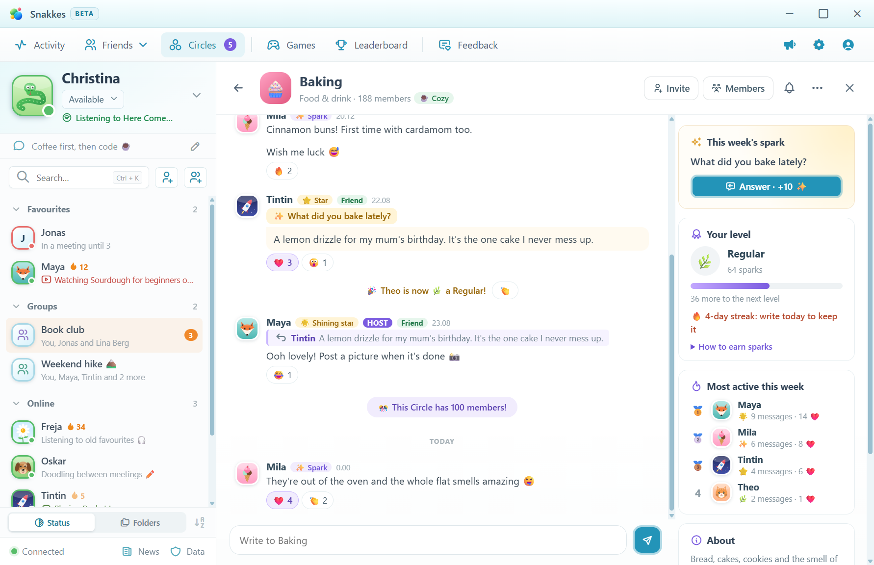 The Baking Circle: the chat with levels and reactions, and beside it this week's question, your level and the most active members.